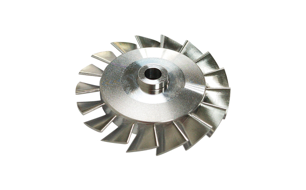 Kaj je štiriosna obdelava CNC